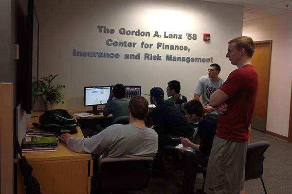 Students working in The Gordon Lenz Center for Finance, Insurance and Risk Management